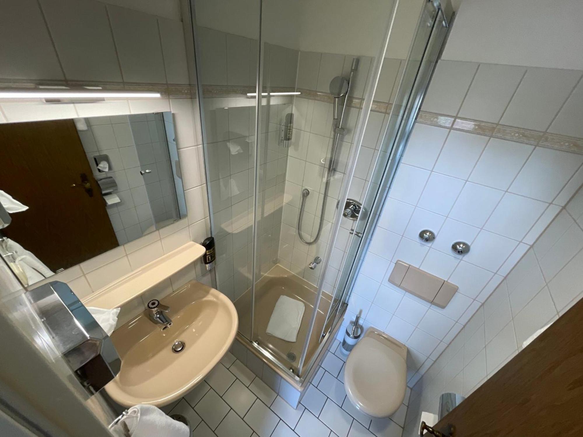 Gaststaette Zur Eiche Hotel Hannover Kültér fotó