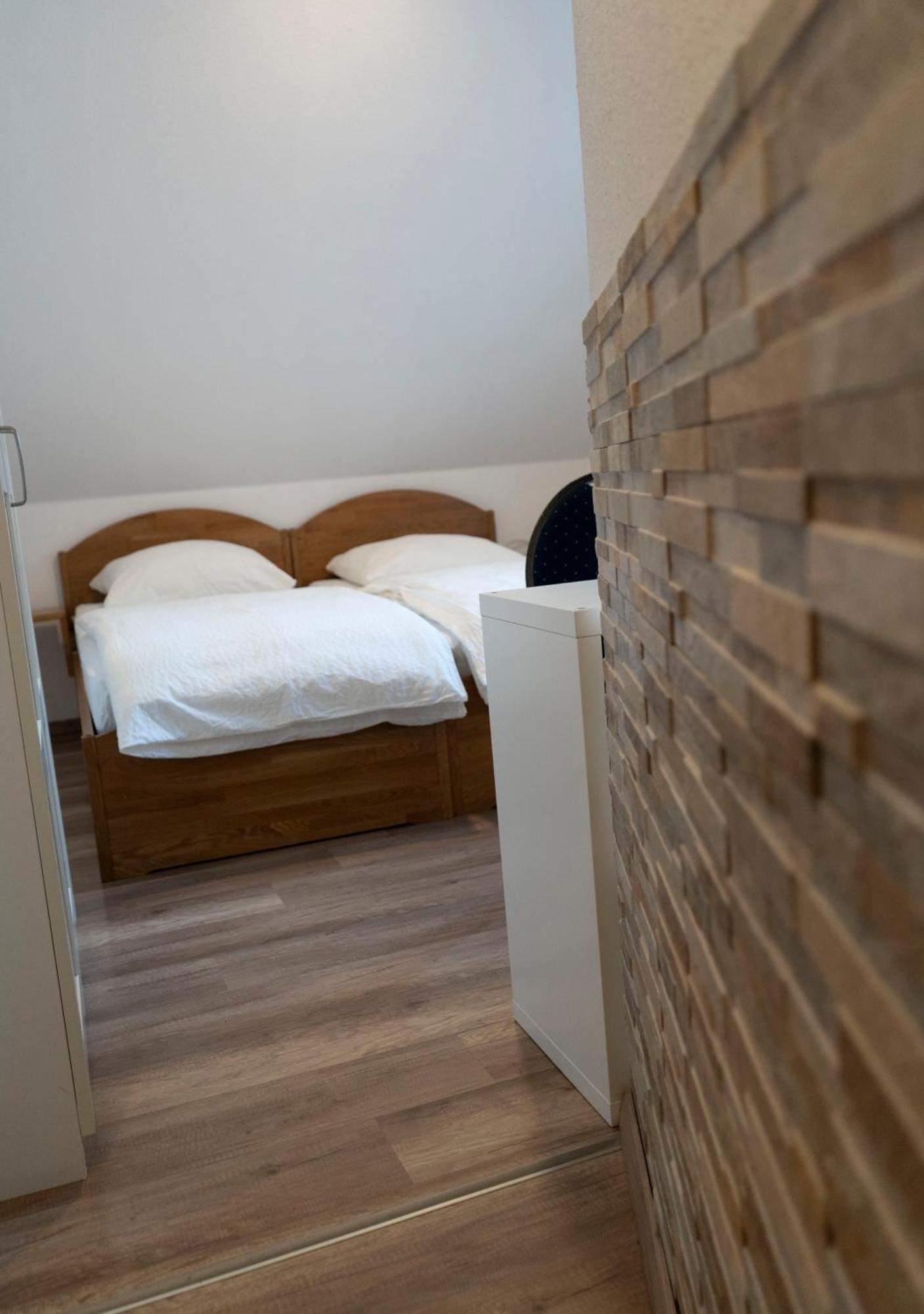 Gaststaette Zur Eiche Hotel Hannover Kültér fotó