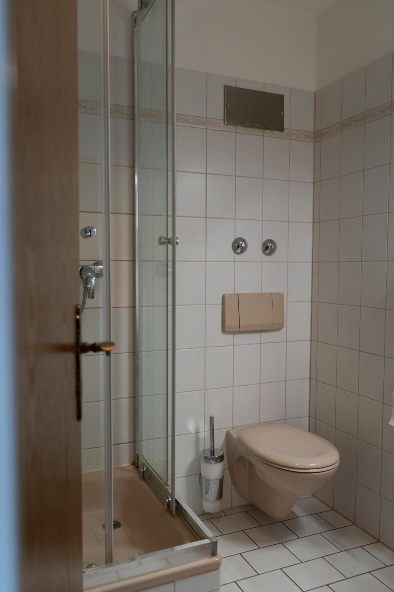 Gaststaette Zur Eiche Hotel Hannover Kültér fotó