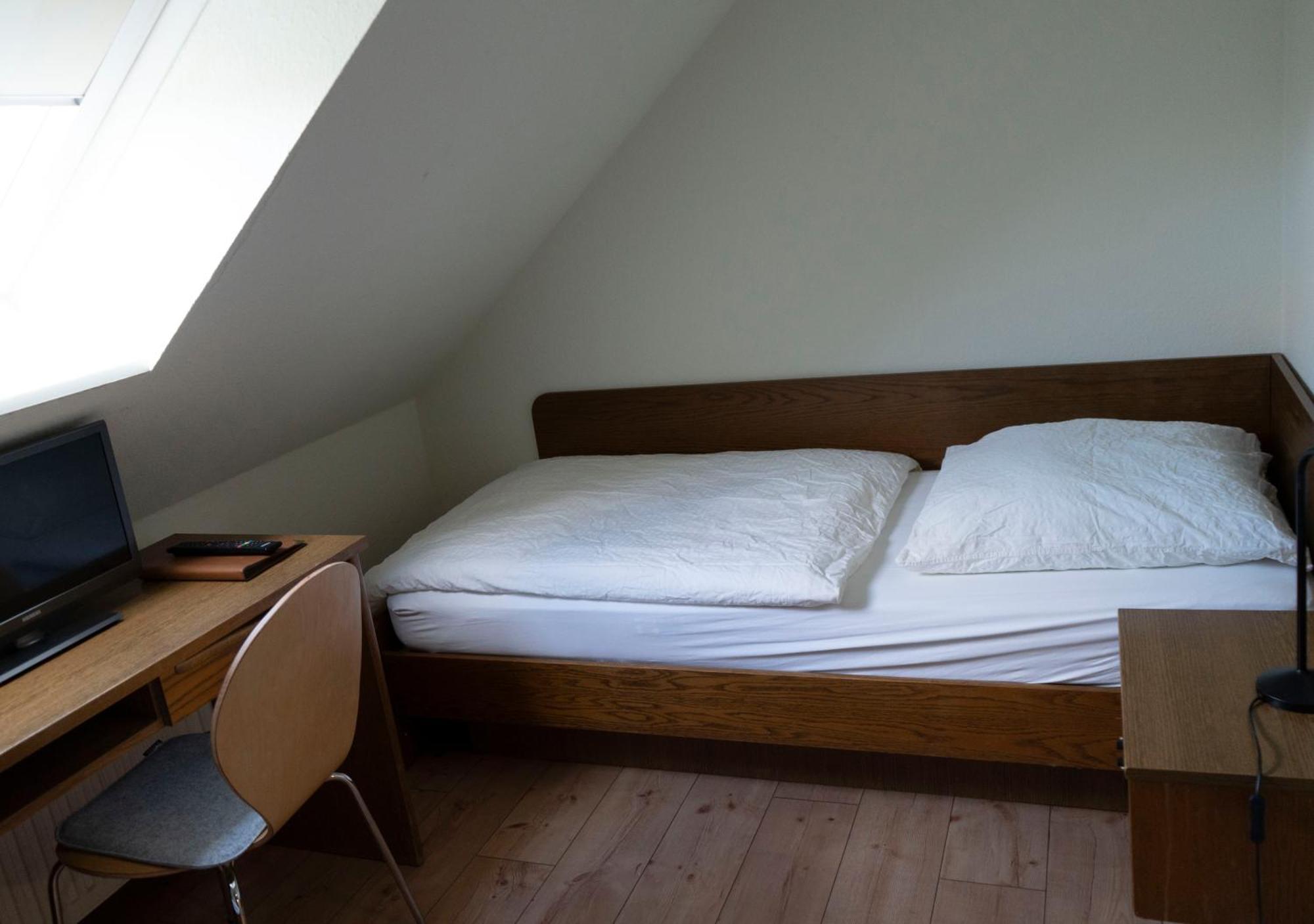 Gaststaette Zur Eiche Hotel Hannover Kültér fotó