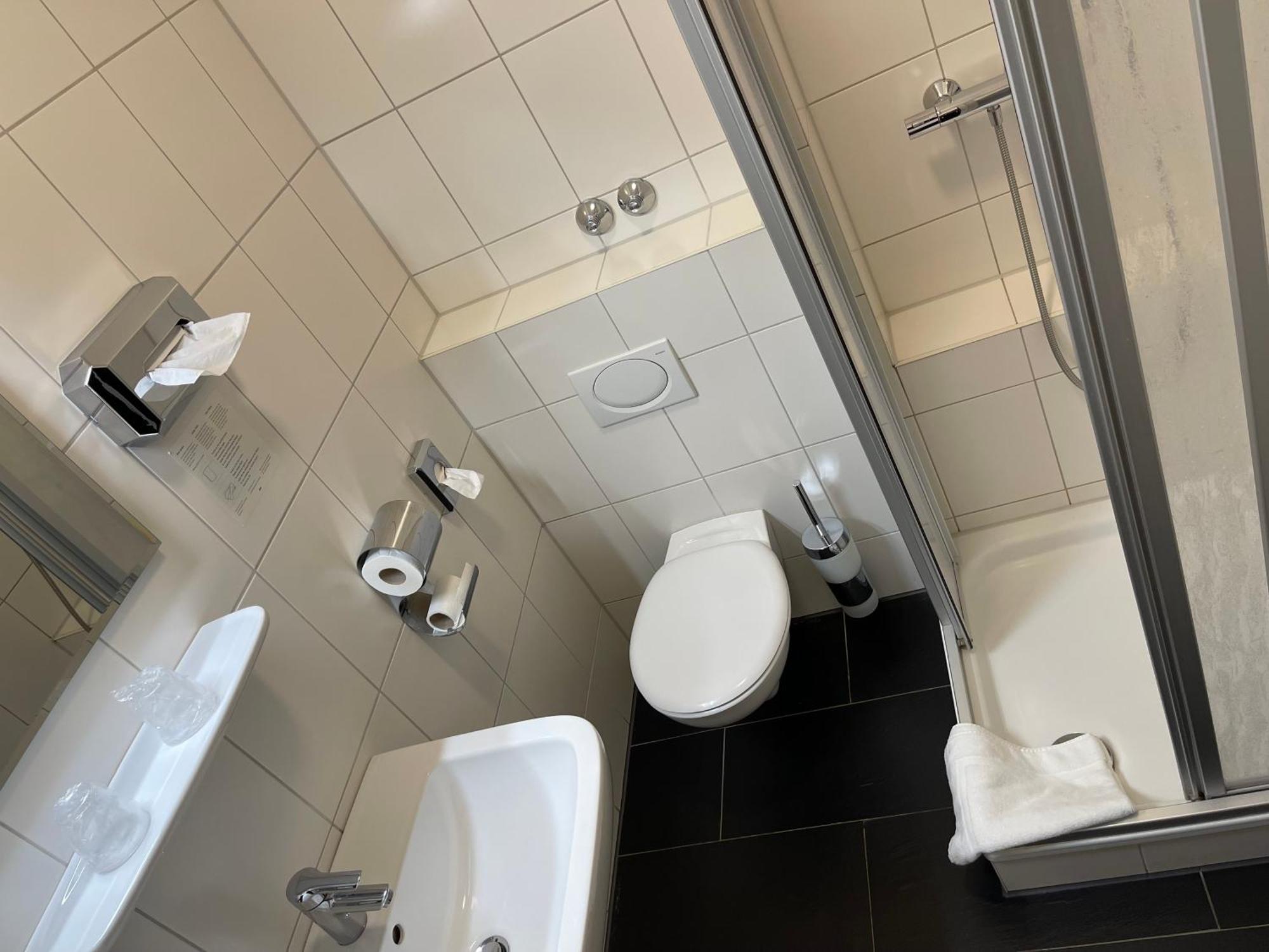 Gaststaette Zur Eiche Hotel Hannover Kültér fotó